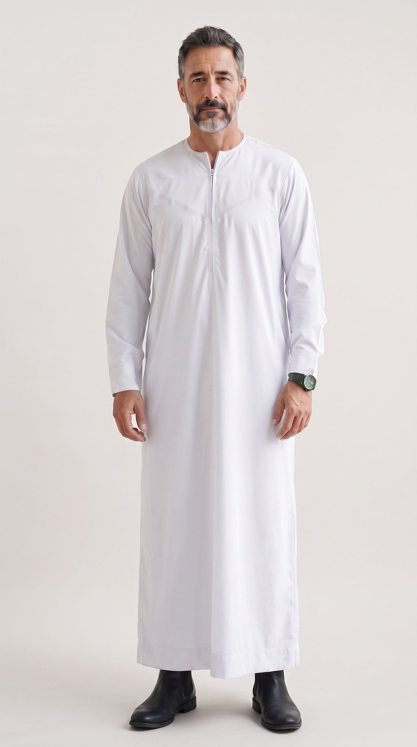 Omani thobe