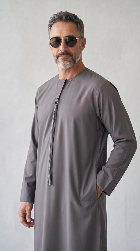 Omani special thobe
